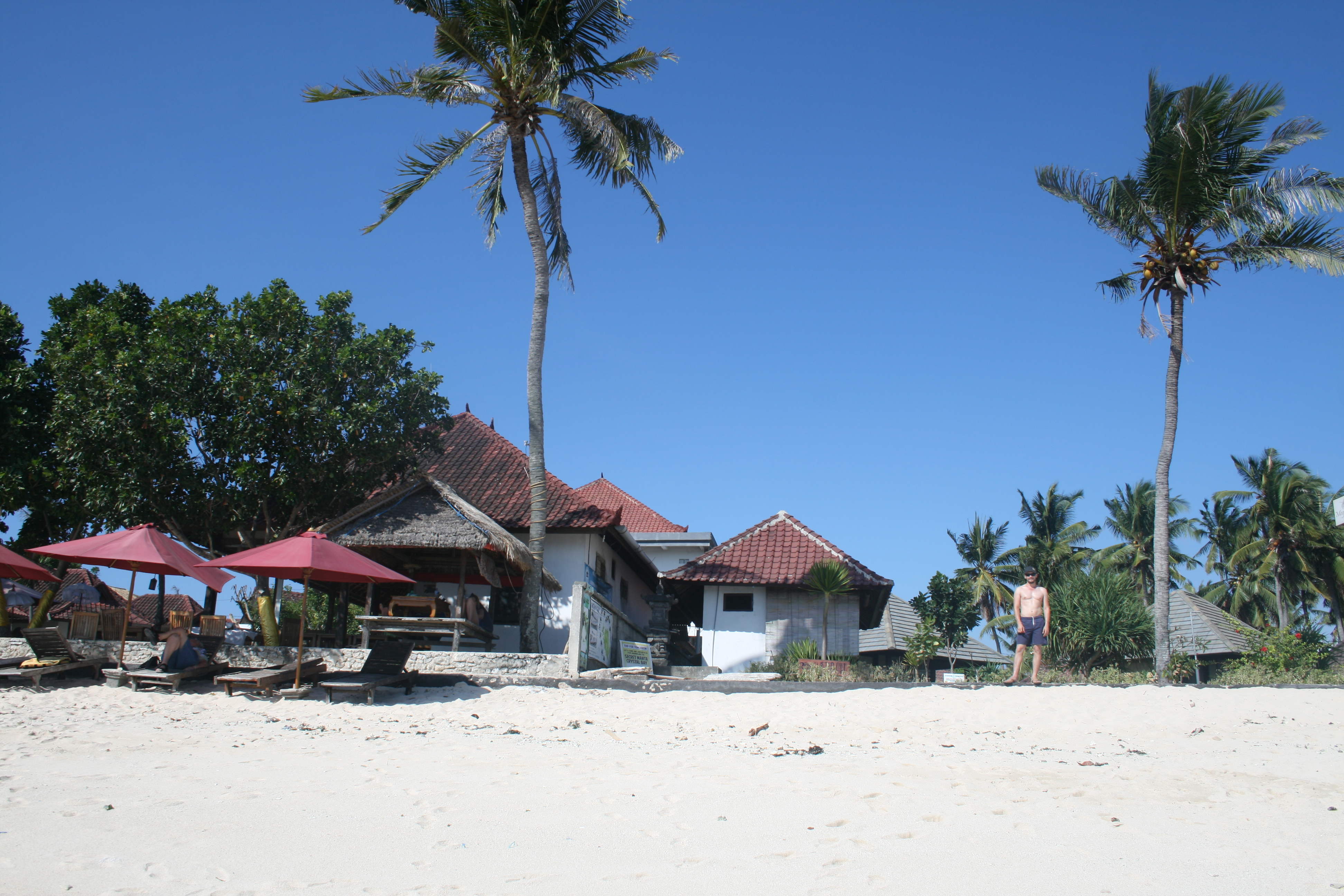 Hotel and restaurant in Lembongan